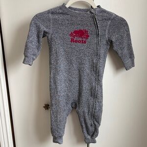 Roots Heathered Gray Kids Footie 18-24 months pink decal